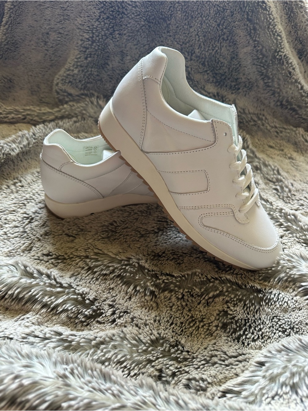 Able Women’s White Leather Sneakers